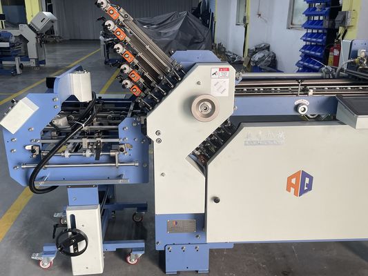 เครื่องพับกระดาษสามหลุม 480 * 1000 มิลลิเมตร 30-250 กรัม 180m/Min 380V